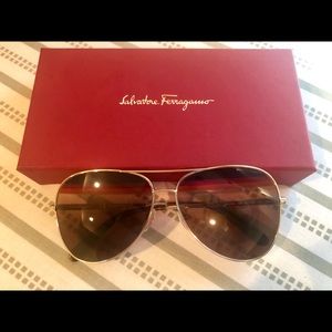 BRAND NEW Salvatore Ferragamo Aviator Sunglasses